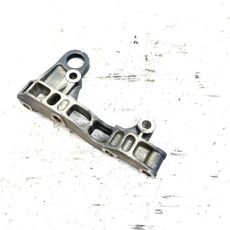 96-97 Yamaha WaveVenture 1100 WVT1100 OEM Exhaust Support 63M-14771-00-94 JY14