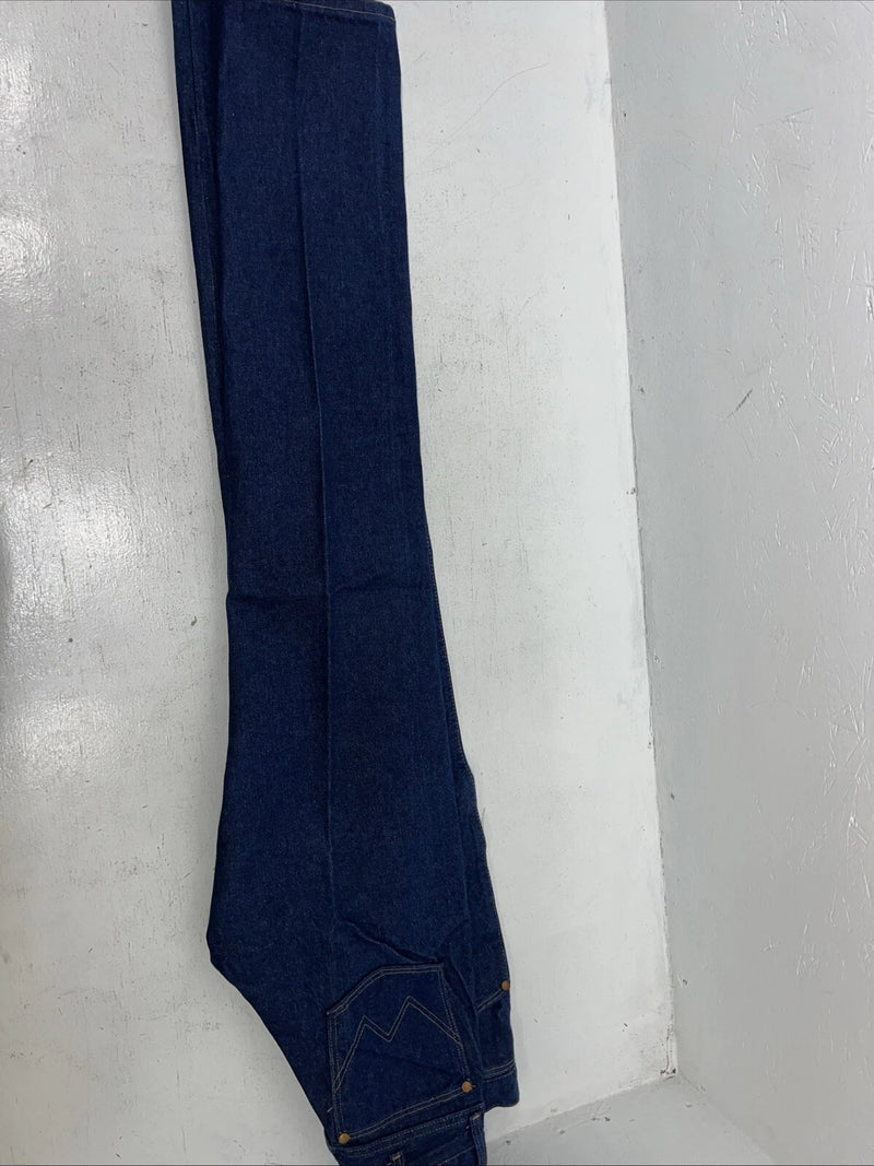 New Men’s Cowboy Cut Slim Fit Wrangler Denim Jeans. 11/36 F-34