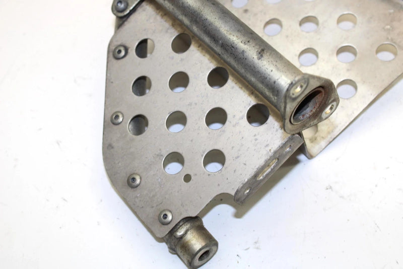 2001 Yamaha Sx700r Oem Right Foot Rest Foot Well 8GL-21970-01-00 SY90