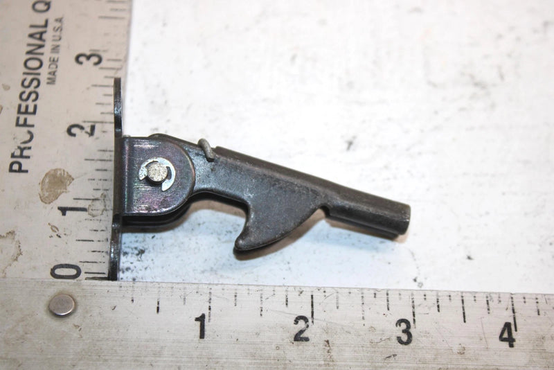 1987 Yamaha  Badger Yfm80t Oem Seat Latch 4K0-24775-00-00 AY9
