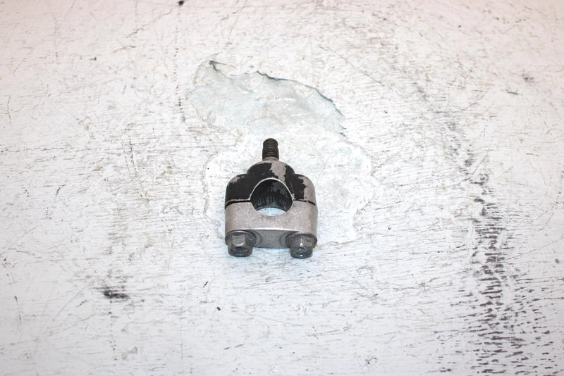 1990 Yamaha  Moto 4 Oem Handlebar Holder 5H0-23442-00-98 5H0-23442-01-98 AY5
