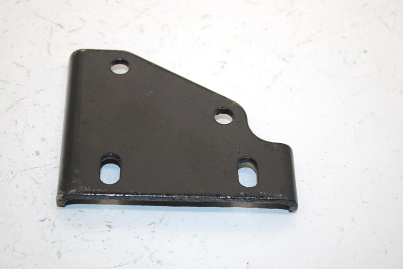 01 Yamaha  Kodiak  2wd Oem Exhaust Pipe Bracket 5GH-1477K-00-00 AY29