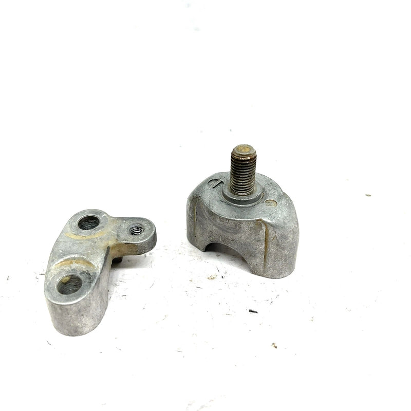 05-09 Honda Foreman 500 TRX500FE OEM Handlebar Mount Set 53130-HB3-770 Q1675