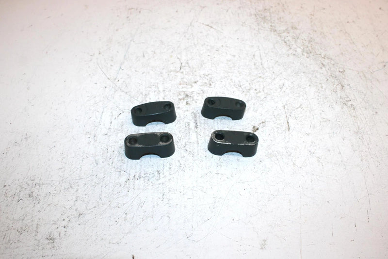 1998 Yamaha Waverunner Gp800 Oem Handlebar Clamp Set EU0-23814-30-00 JY9