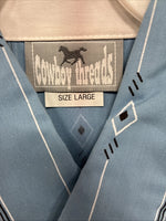 New Men’s Cowboy Threads Blue White design Short Sleeve Button Up Large Q-73