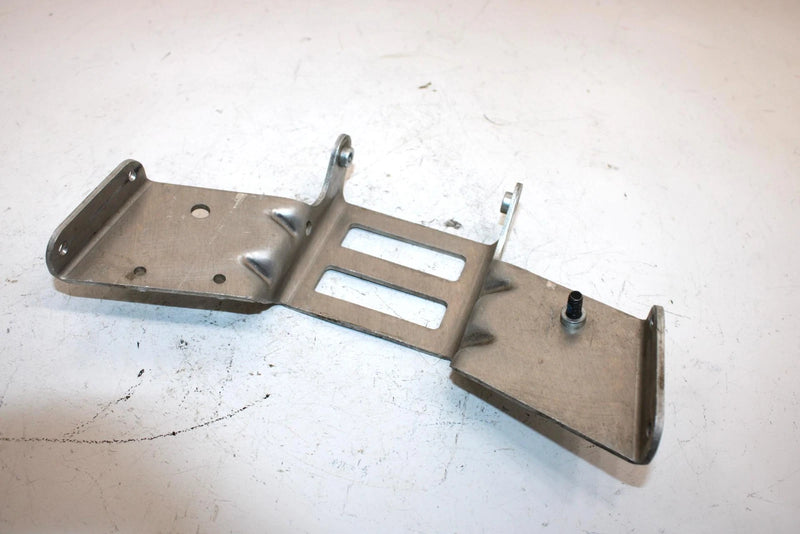 09 Polaris Switchback 600 Oem Hinge Support Bracket 1017254 SP4