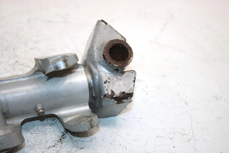 06 Arctic Cat Firecat 700  Efi Oem Right Steering Knuckle 1703-720 SAS5