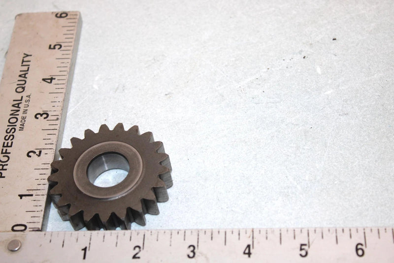 05 Yamaha  Bruin  4wd Hunter  Oem 21T Middle Drive Gear 5UH-17582-10-00 AY38
