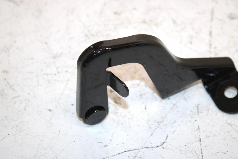 07 Arctic Cat F6 Lxr Efi Oem Left Hood Hinge 3706-347 SA257