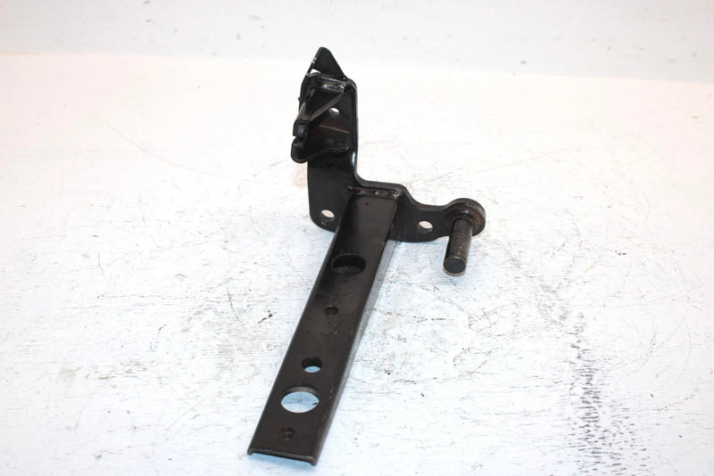 1998 Yamaha  Grizzly Oem Right Rear Footrest Support 4WV-27421-00-00 AY49