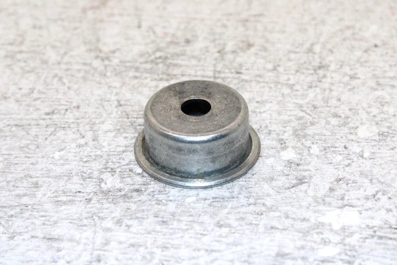 1996 Yamaha Vmax 600 Oem Front Strut Retainer SY29