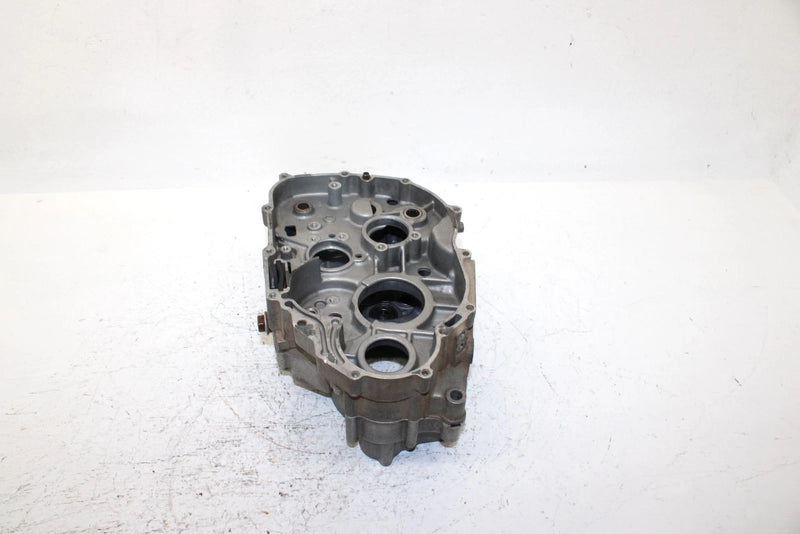 1992 Kawasaki Bayou 220 Oem Crankcase 14001-5323 AK35