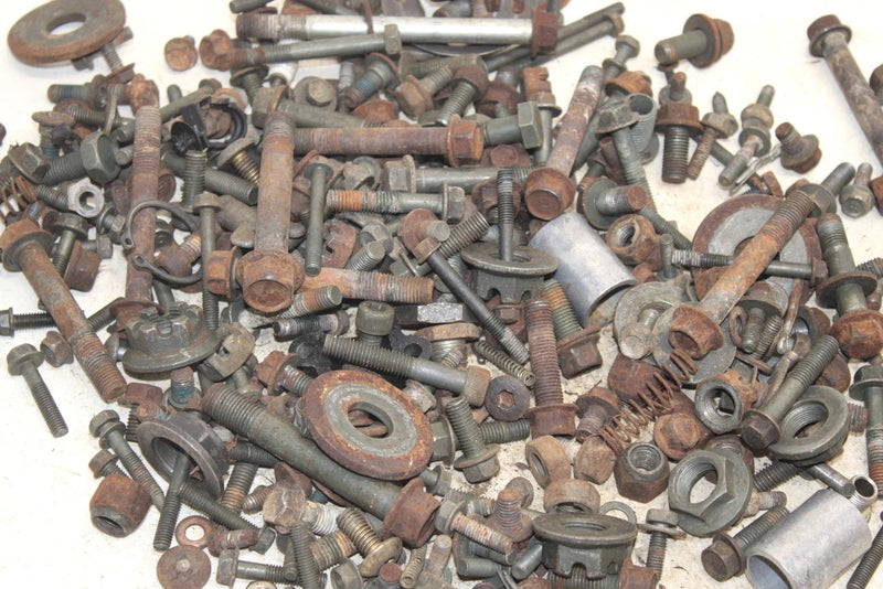 05 Yamaha  Bruin  4wd Hunter  Oem Nut Bolt Spacer Hardware Kit  AY38
