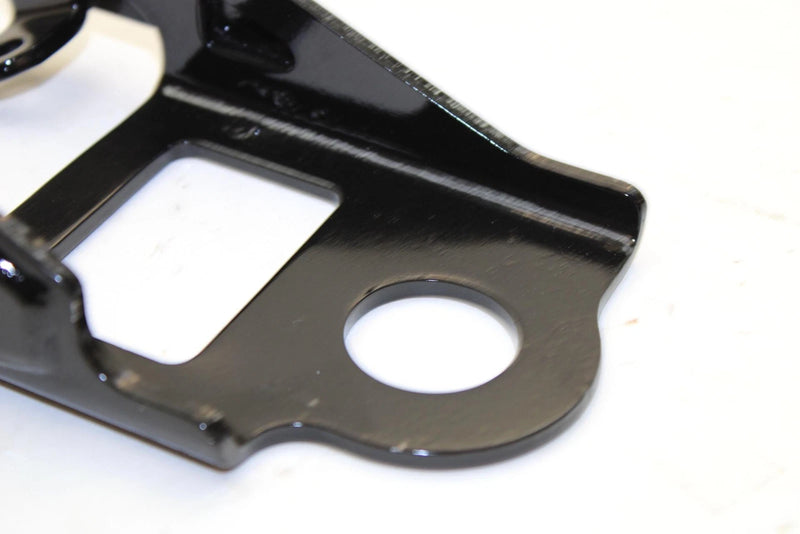 1990 Yamaha Phazer Ii Oem Engine Bracket 1 (P2480P) 8V0-21411-00-00 Q2664