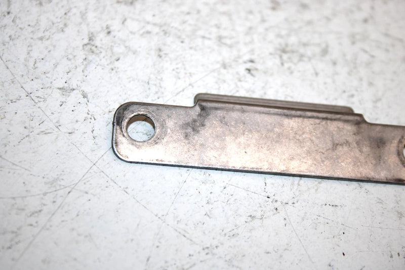 1994 Kawasaki 750 Ss Super Sport Oem Lock Rod Holder 11047-3779 JK9