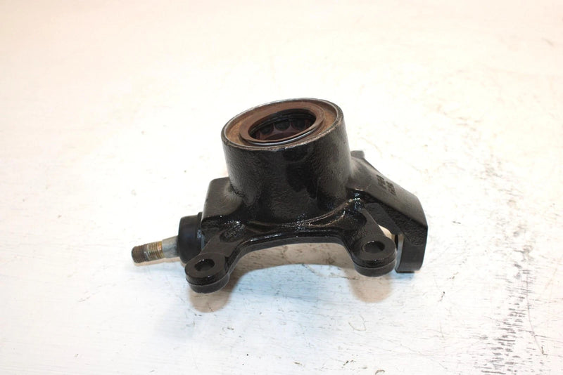 2003 Bombardier Quest 500 Oem Right Steering Knuckle 709400095 AB13