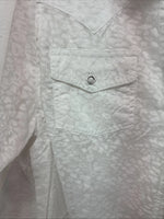 New Women’s Cumberland White Cheetah Print Long Sleeve Pearl Snap Medium LL-65