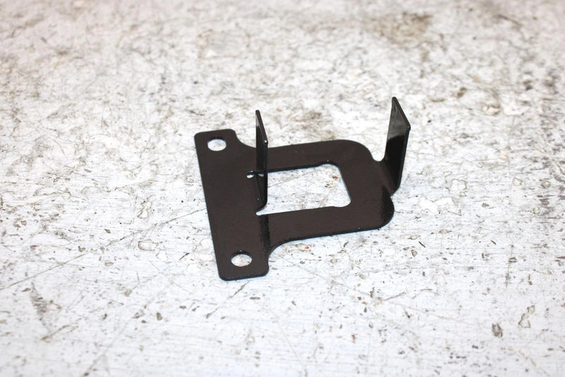 2006 John Deere  Buck 650 Oem Starter Relay Mount 710000300 AJ0
