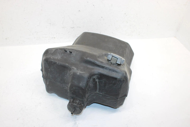1989 Yamaha Inviter Oem Fuel Gas Tank 83M-24111-00-00 SY17