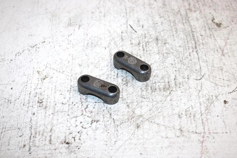 2019 Can-am Outlander 570 Oem Handlebar Clamp Pair 709401799 AB9