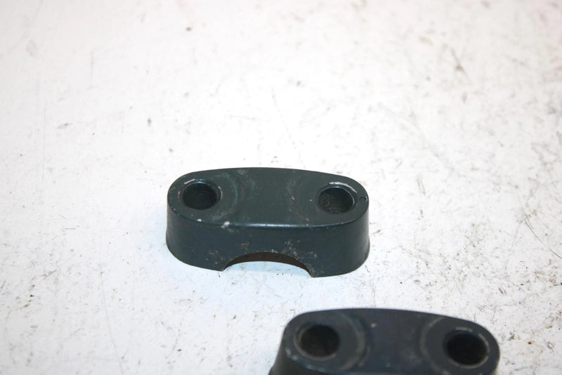 1992 Yamaha Waverunner Oem Upper Handlebar Clamp Pair EU0-23814-01-00 JY10