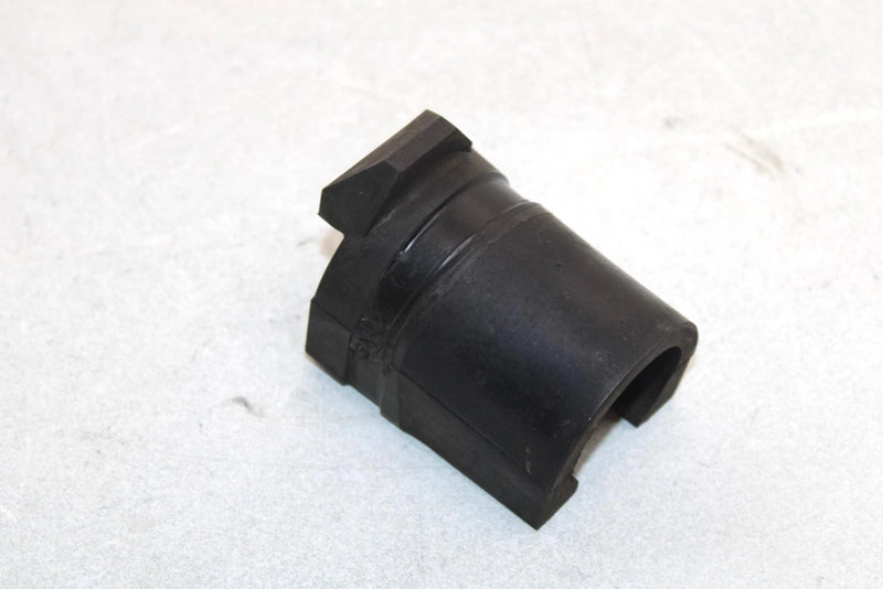 83 Yamaha  Ytm M225 Dxk Oem Fuel Tank Dampner 21V-24181-00-00 AY42