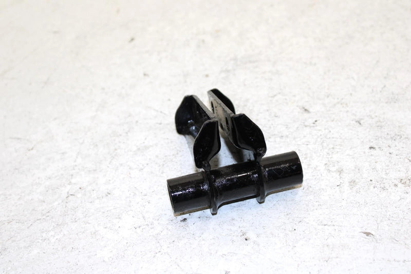 1995 Arctic Cat Z 440 Oem Idler Wheel Bracket Pair 1704-209 SA5