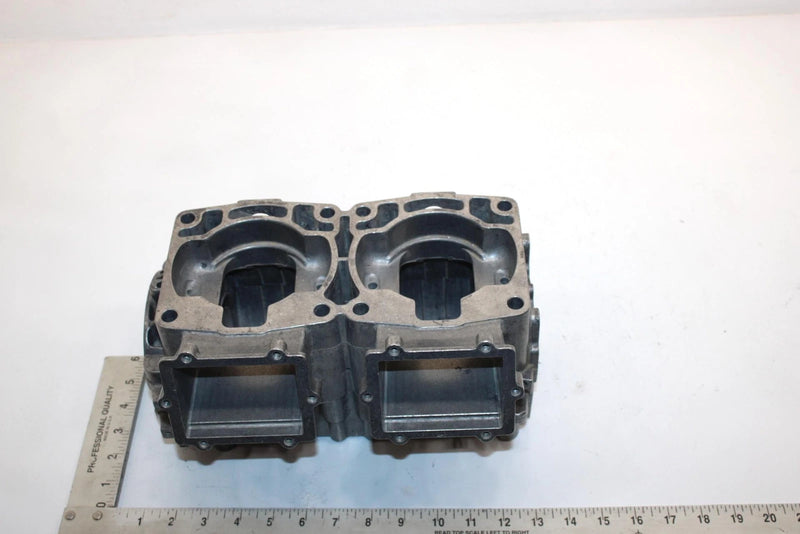 98 Polaris Xc 600 Oem Crankcase 2201135 2202233 SPS2