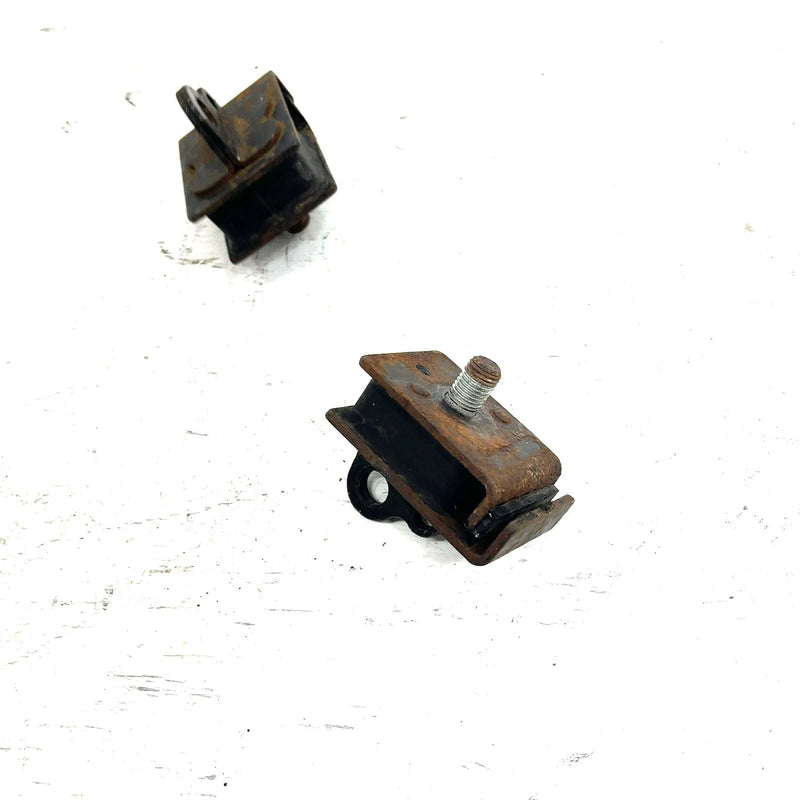 2012 Yamaha Grizzly 550 4x4 OEM Engine Mount Dampner Pair 3B4-21485-01-0 AY65