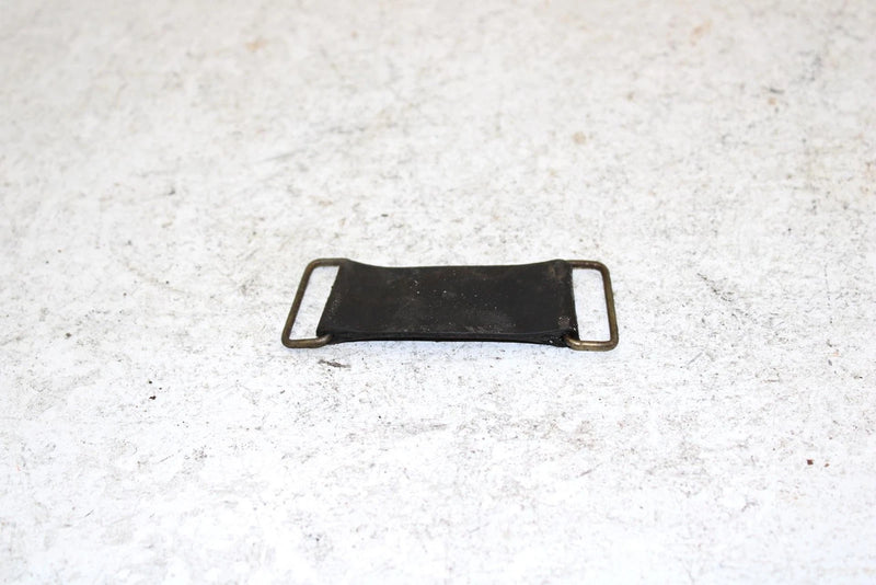 2000 Honda Trx 250 Recon Oem Fuel Tank Hold Down 95012-11001 Q5807