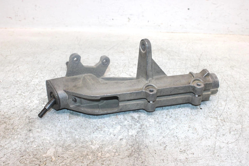 2004 Polaris Trail Boss 330 Oem Left Strut Spindle 5131039 AP117