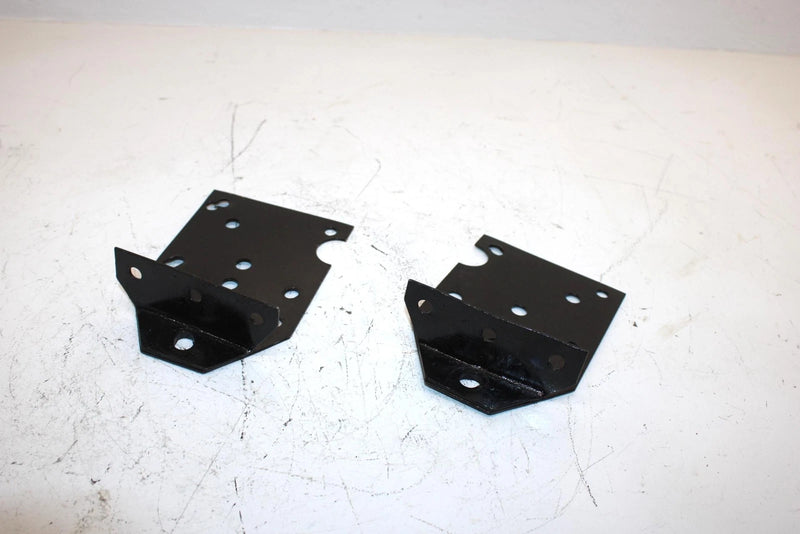 95 Polaris 500 Carb Oem RH,LH R.Suspension Bracket Pair 1011857-067 Q5365