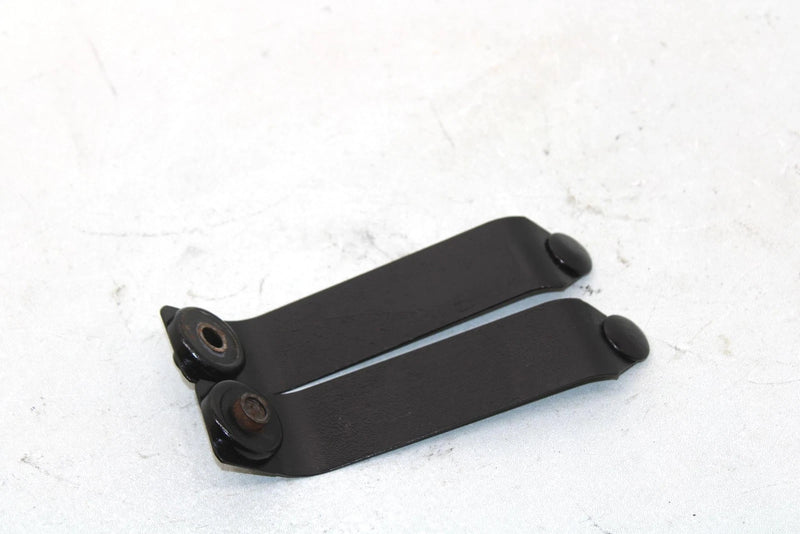 1995 Polaris Xplorer Oem Rear Fender Bracket Pair 5220902-067 Q1483