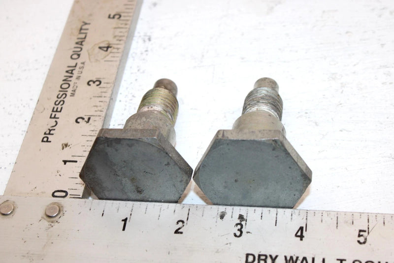 2000 Polaris Xplorer Oem Swingarm Pivot Bolt Pair 5131697 AP177