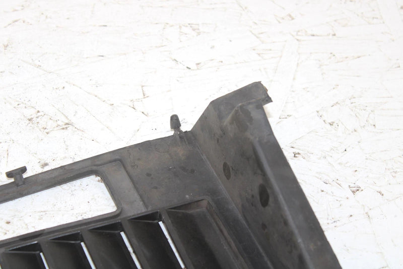 1986 Yamaha Phazer Oem Right Side Louver 8X9-77132-00-00 B691