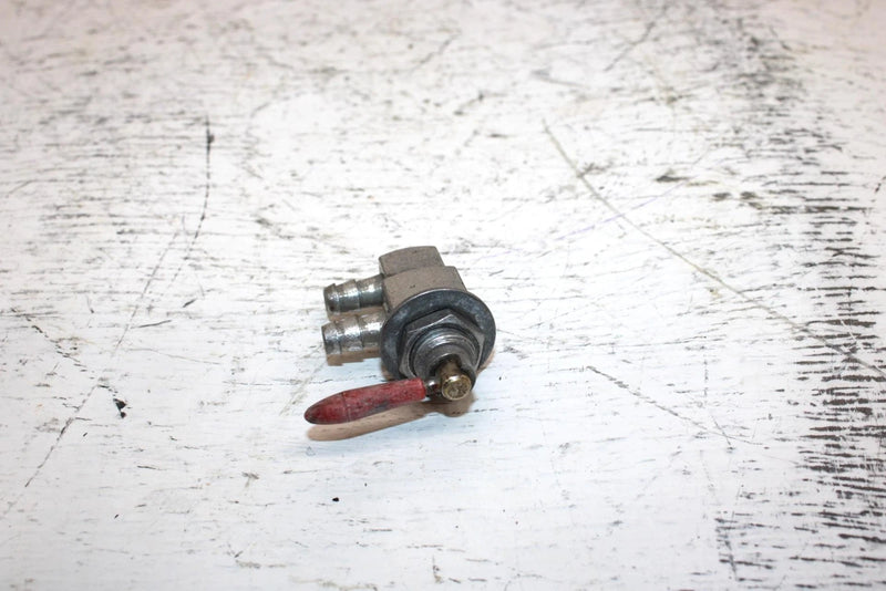 1998 Polaris 600 Xc Oem Fuel Shut Off Valve 7052040 SP45
