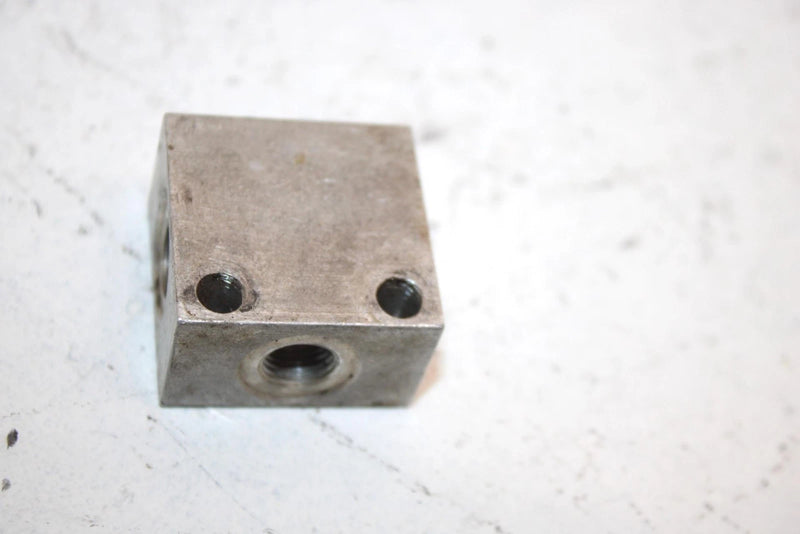 2006 Polaris Ranger Xp 700 Oem Rear Brake Tee Fitting 7052293 XP3