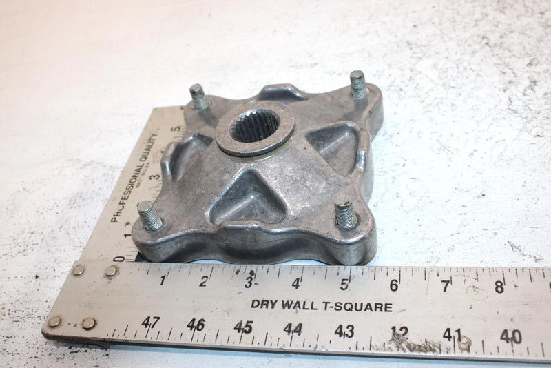 2004 Polaris Magnum 330 Oem Rear Wheel Hub  (No Studs) 5131649 AP159