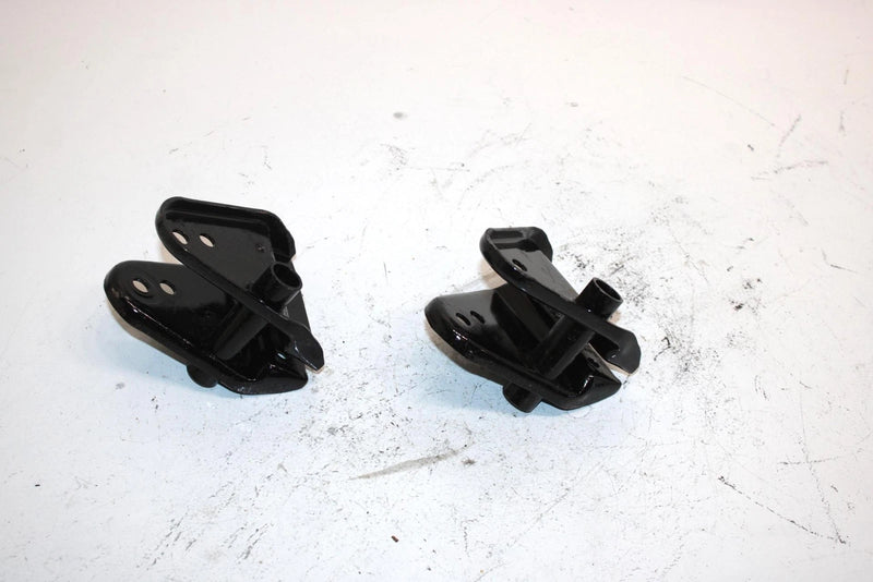 94 Arctic Cat Ext 580 Efi Oem Mount Bracket Pair 0704-190 0704-191 SA27