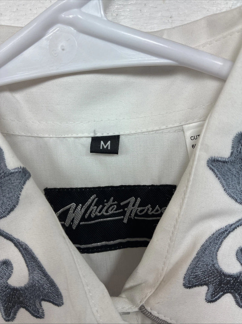 New Women’s White Horse White Embroidered Long Sleeve Pearl Snap Medium MM-33