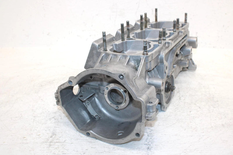 1997 Yamaha Vmax Sx 700 Triple Oem Crankcase  8CH-15100-03-00 SY10