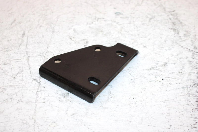 2000 Yamaha  Kodiak 400 Oem Exhaust Pipe Bracket 5GH-1477K-00-00 AY26