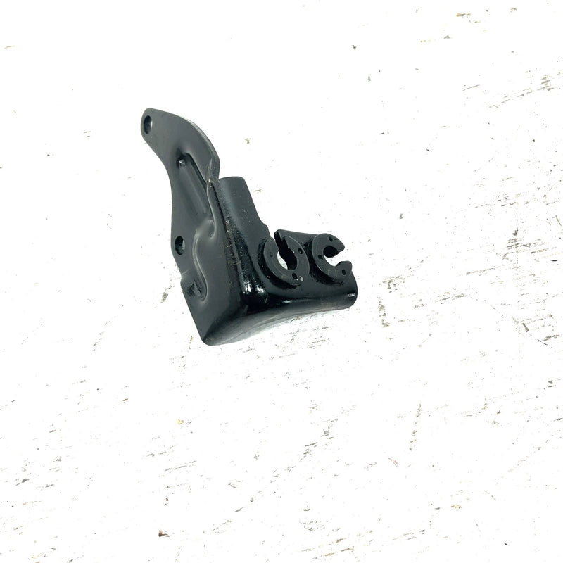 85 Yamaha Tri Moto 200 YTM200 OEM rear Brake Cable Bracket 52H-26381-00-00 AY59