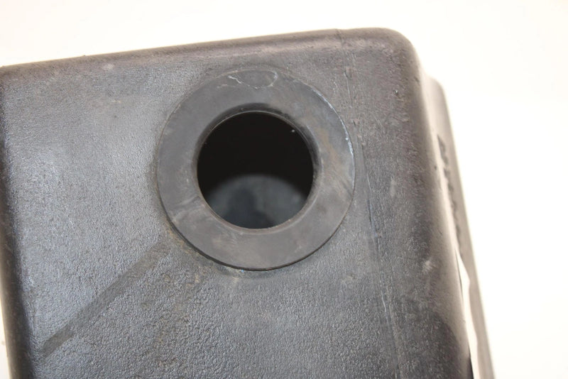 88 Polaris Star  Oem Airbox 5430649 SP156