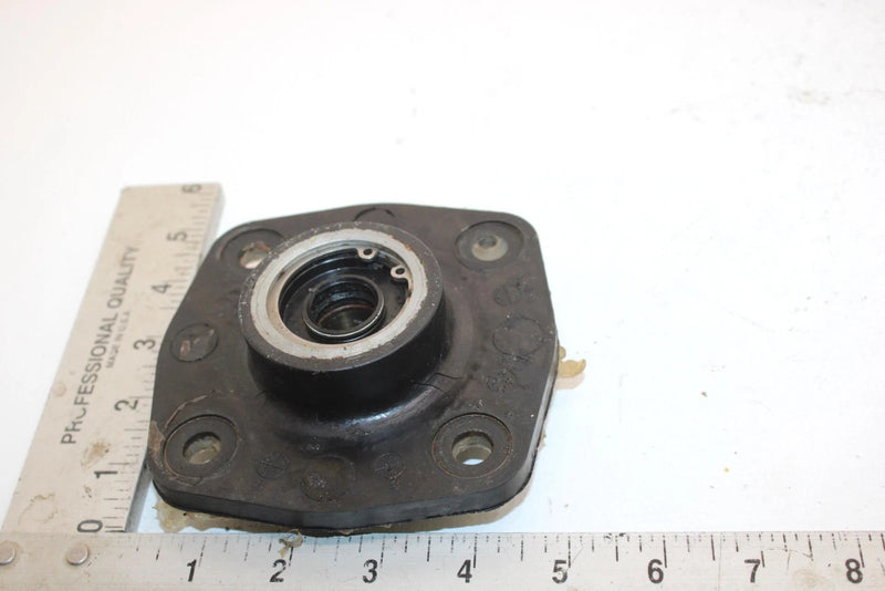 1990 Kawasaki 650 Ts Oem Bearing Holder 13091-3730 JK10