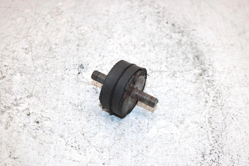 1990 Polaris Trail Boss 250 Oem Engine Mount Dampner Pair 3110028 AP162