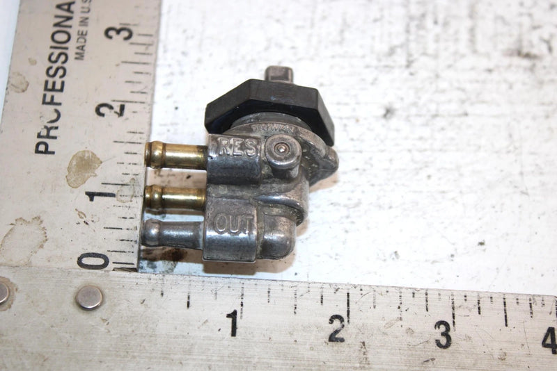 1999 Polaris Sportsman 335 Oem Three Way Valve 7052161 AP17