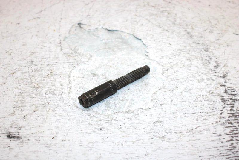 1990 Yamaha  Moto 4 Oem Drive Gear Shaft 52G-18197-00-00 AY5