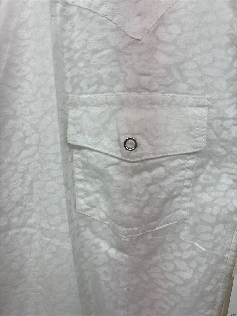 New Women Cumberland White Cheetah Print Long Sleeve Pearl Snap Medium LL-9