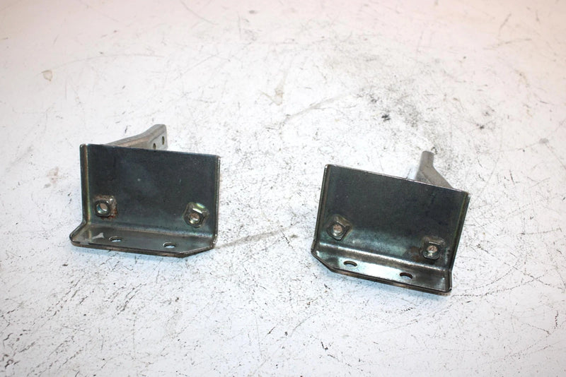 94 Yamaha Vmax 600 Oem Footrest Bracket Set SY2